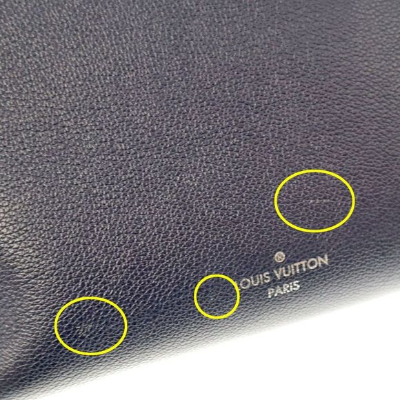 Louis Vuitton LockMe Hippo Shoulder Bag Grain Calf Leather Marine Rouge Navy - Picture 8 of 16